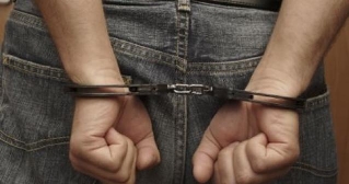 Elrendelték a törökszentmiklósi kábítószerüggyel kapcsolatban gyanúsított férfi előzetes letartóztatását
