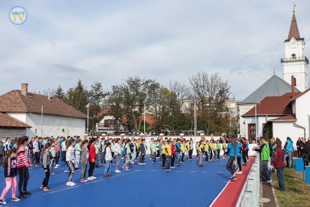 Új sportlétesítményekkel gazdagodott a Bethlen Gábor Református Általános Iskola, Óvoda