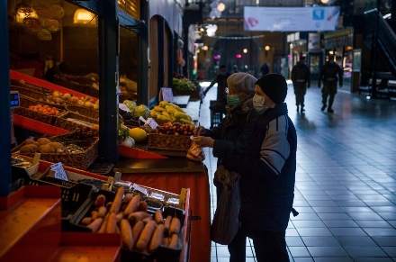 VÉDETT VÁSÁRLÁSI IDŐSÁV 65. ÉLETÉVÉT BETÖLTÖTT SZEMÉLYEKNEK